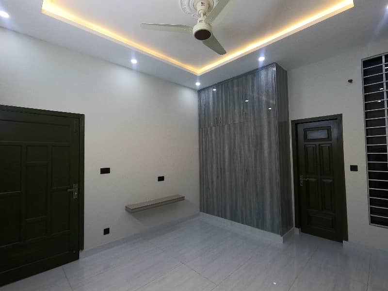 Your Search Ends Right Here With The Beautiful On Excellent Location House In G-11/1 At Affordable Price Of Pkr Rs. 78500000 28