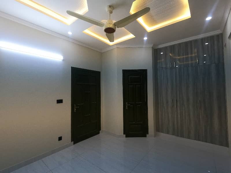 Your Search Ends Right Here With The Beautiful On Excellent Location House In G-11/1 At Affordable Price Of Pkr Rs. 78500000 30