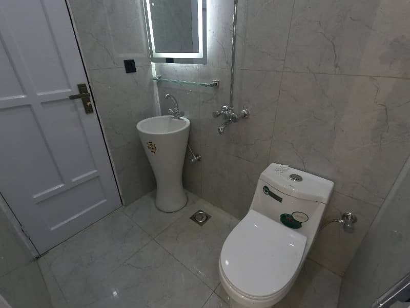 Your Search Ends Right Here With The Beautiful On Excellent Location House In G-11/1 At Affordable Price Of Pkr Rs. 78500000 31