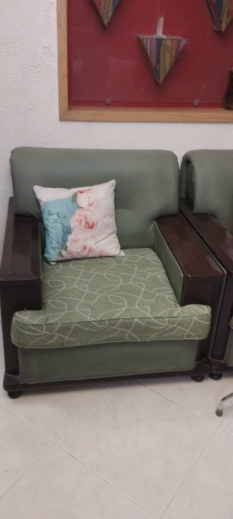 Sofa set pistachio colour 1