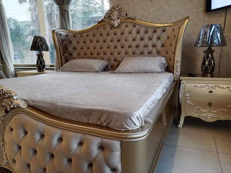 bed drasing side tables 1