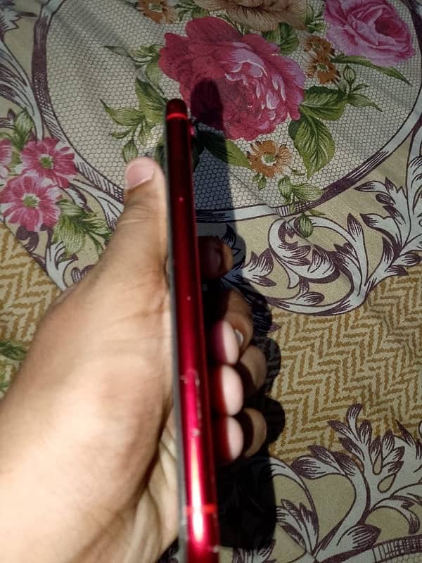 iphone xr non pta 128gb/price negotiateable 4