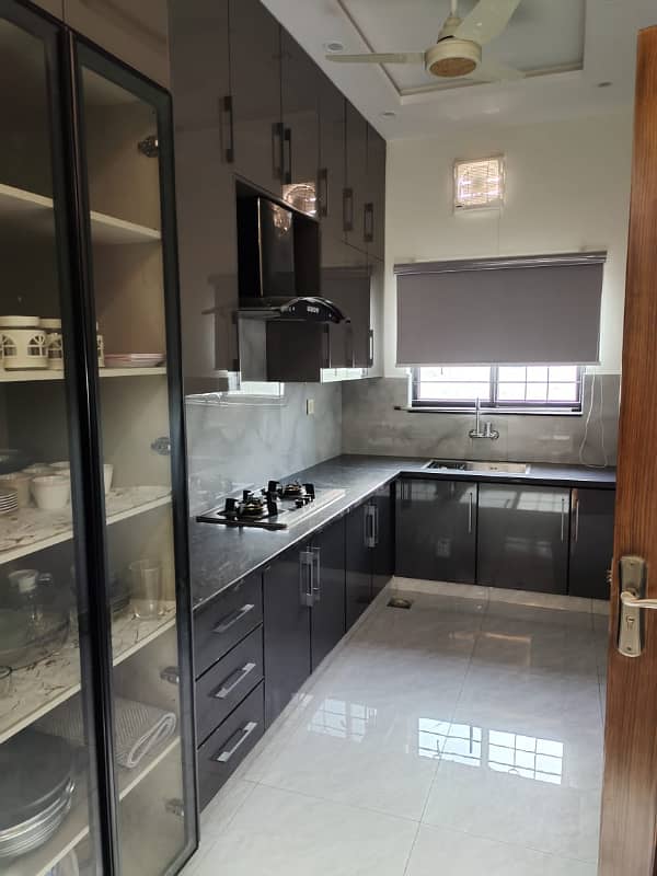 10 MARLA UPPER PORTION AVAILABLE FOR RENT IN IEP TOWN 4