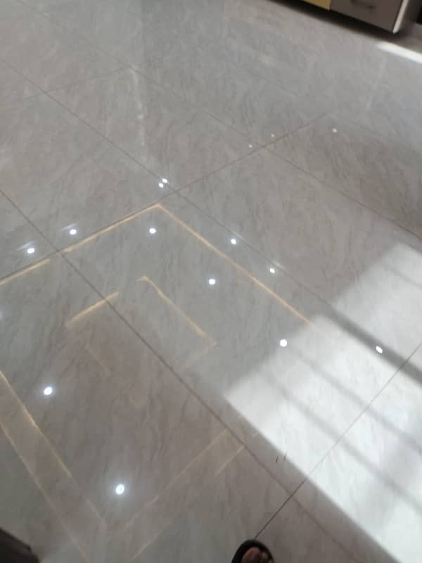 10 MARLA UPPER PORTION AVAILABLE FOR RENT IN IEP TOWN 5