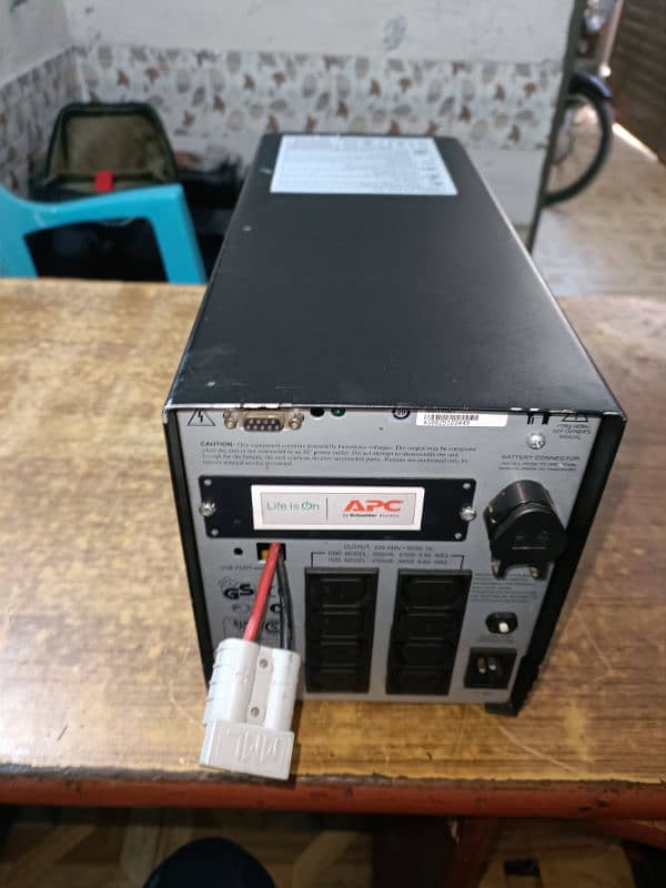 1.5KVA APC SMART SINE WAVE UPS 3