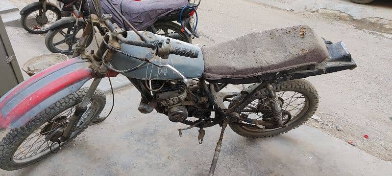 Suzuki TS100 4