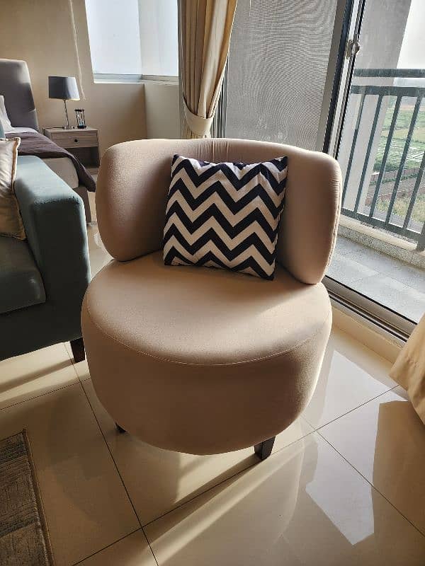 Modern style King Size Bed, Sofa, and Chair 9