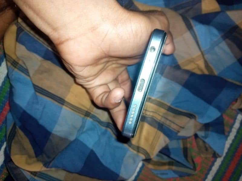 Tecno spark 20c 4