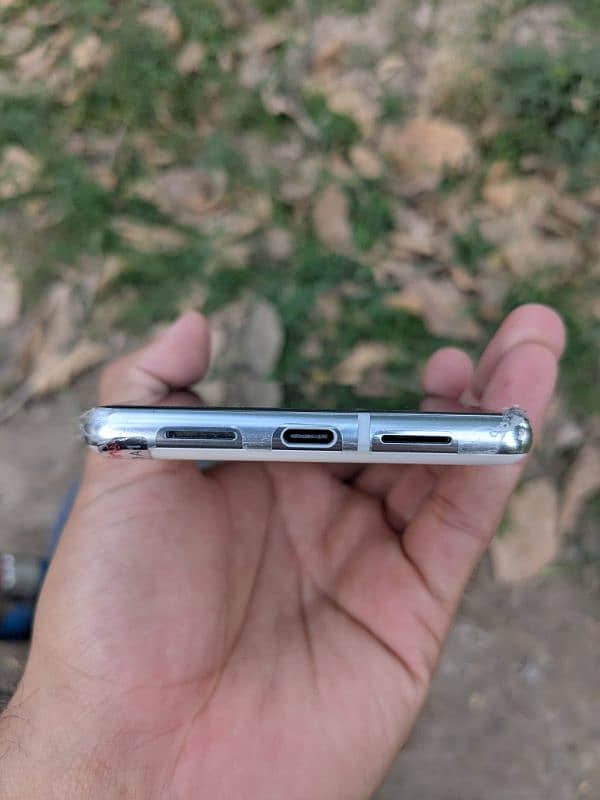 google pixel 6pro without any type of defect and issues 4