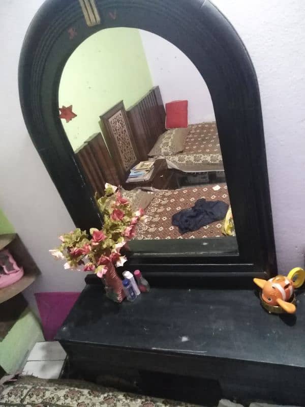 double bed side table and dressing 4