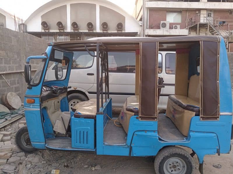 rickshaw 2023 ka 10 month ka model ha all ok ha demand 3 lak 30k 0
