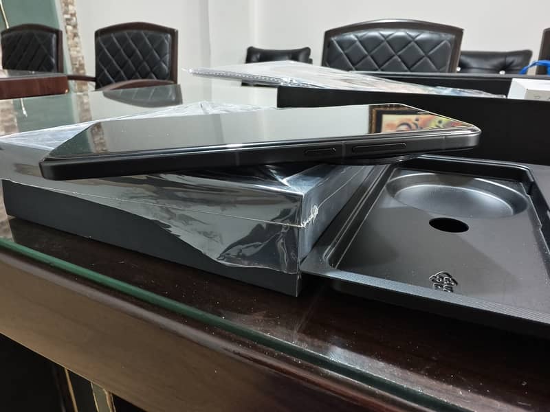 X200 pro grey 16/512gb oficial PTA aproved  just box open today 3