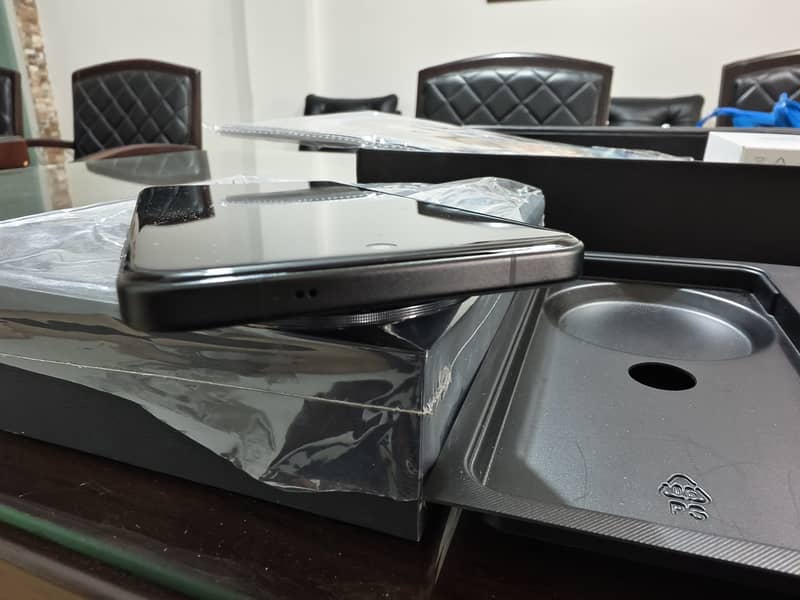X200 pro grey 16/512gb oficial PTA aproved  just box open today 4