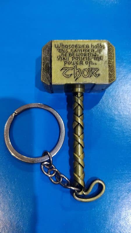 MARVEL Hammer keychain 10 on 10 condition. 0