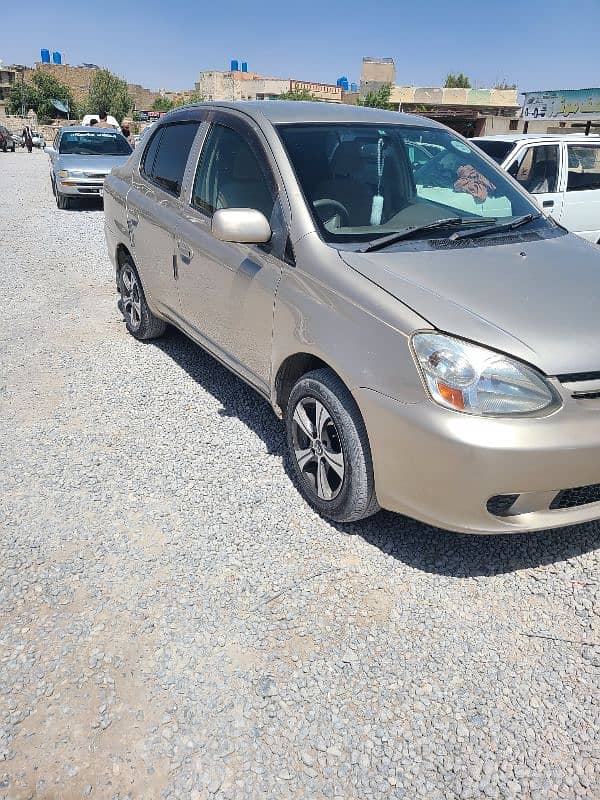 Toyota Platz 2004 1