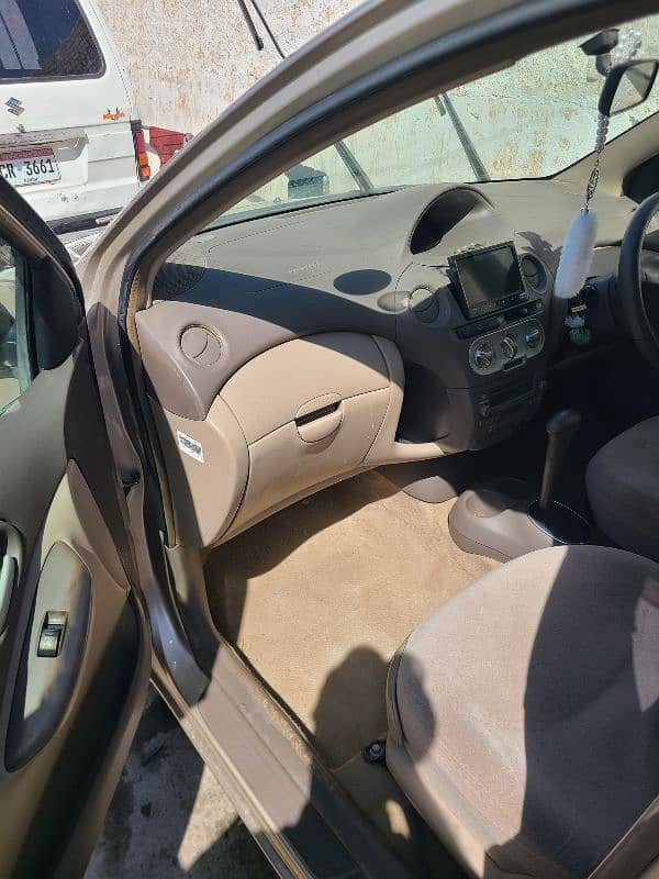 Toyota Platz 2004 7