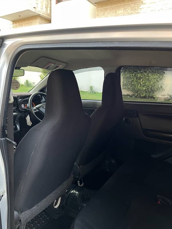 Daihatsu Mira L 2018 8