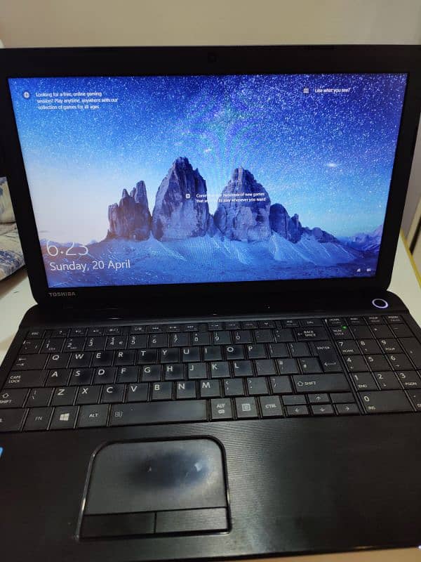 Toshiba Satellite Pro C 50 - Core i3 - 3rd Gen 0