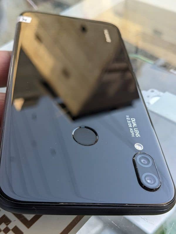 P20 Lite Huawei 4