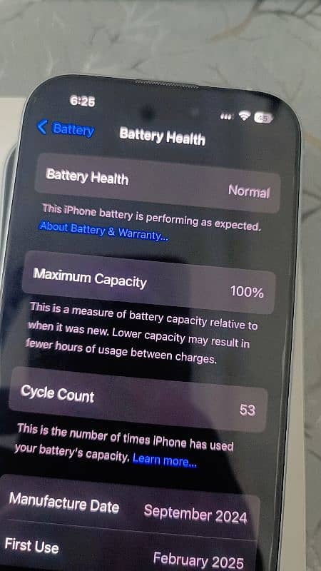 Apple iphone 15 factory unlock 128 gb 100 battery 53 cycle only 3