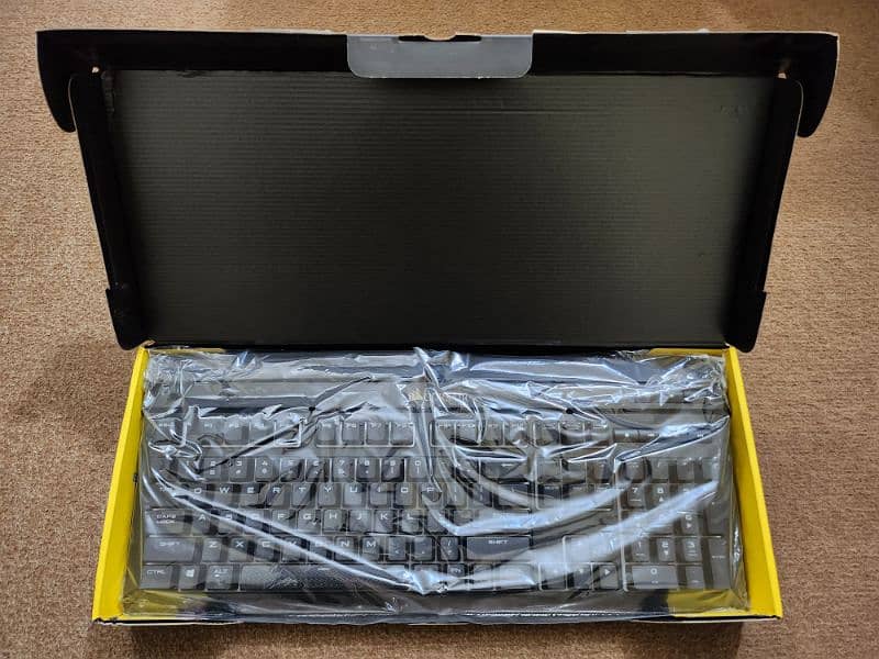 Corsair K68 RGB Mechanical Gaming Keyboard 2