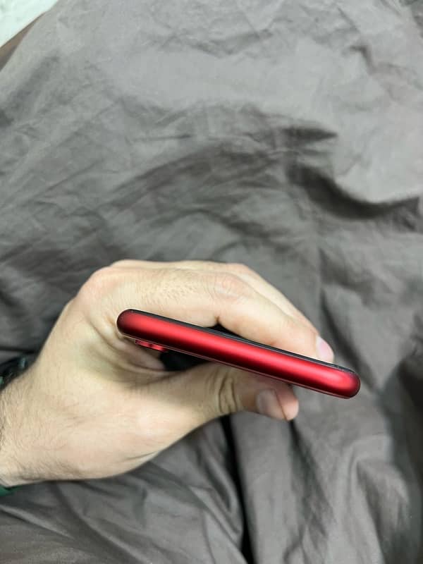 iphone XR 4