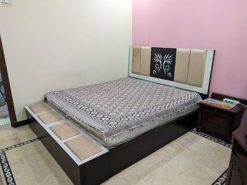 Stylish Wooden Bed | With 2 Side tables | Without Mattress 0