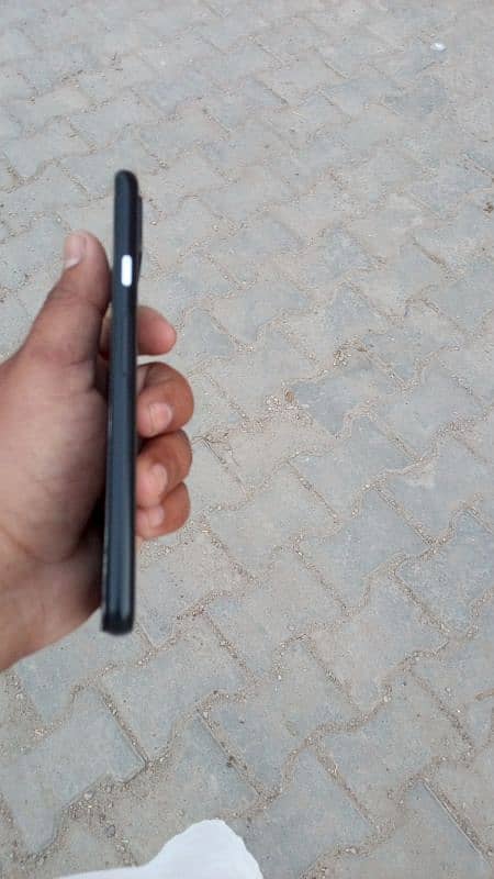 Google pixel 5 5g  panel demage 2