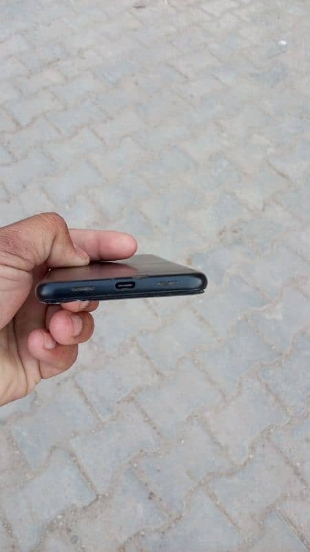 Google pixel 5 5g  panel demage 3