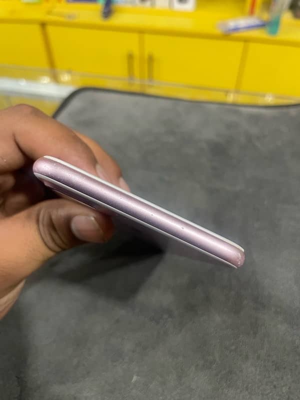 iPhone 7plus pta approved 3