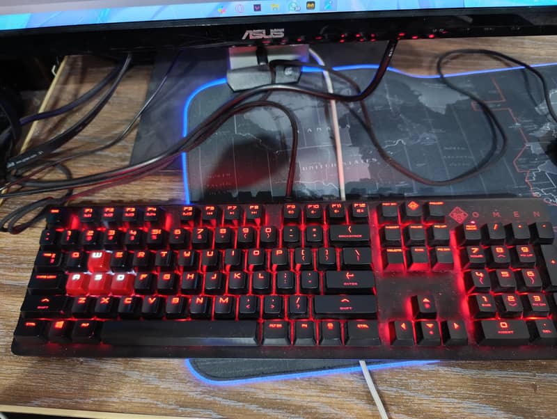 (Updated Price) USED RX 6600 | Ryzen 5 5600 Gaming PC with peripherals 8