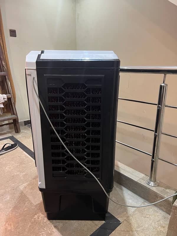Air Cooler Neat & Clean only 5-6 time use 6