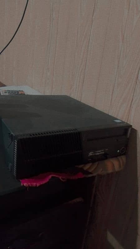 Lenovo pci5 3rd gen 8gb ram +500gb hard 2gb graphic card 0