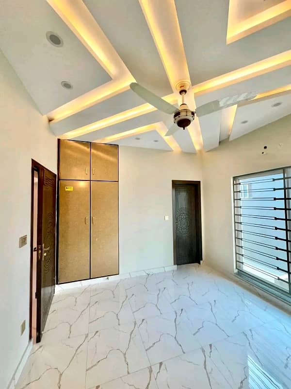 10 Marla Luxury Designer Upper Portion Available For Rent 4