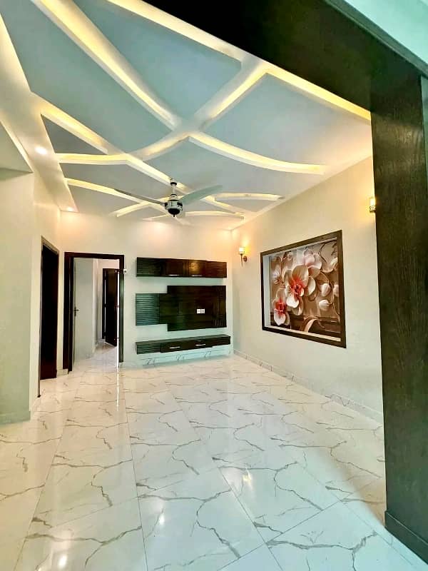 10 Marla Luxury Designer Upper Portion Available For Rent 6