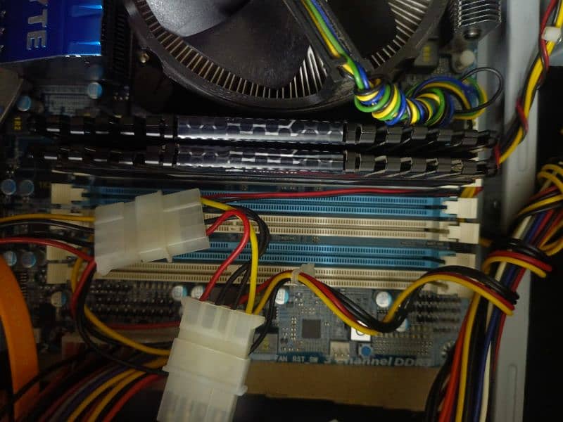GAMING PC (TOWER) sall /exchange 6