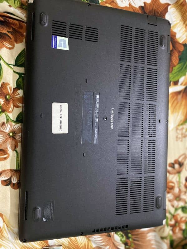 Dell Latitude 5400 core i5 8th Gen 8gb ram 256 Nvme ssd 4