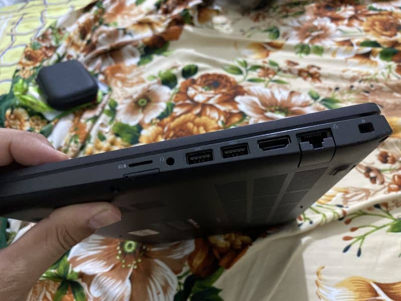 Dell Latitude 5400 core i5 8th Gen 8gb ram 256 Nvme ssd 5