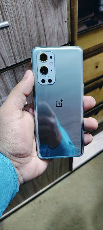 One Plus 9 Pro 5G 7