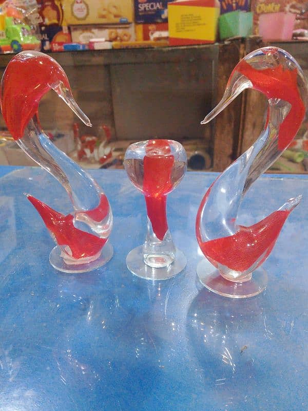 Decorative Glass Swan Set - Elegant Handcrafted Showpiece 1