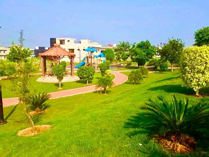 2 BED FLAT FOR SALE IN F-17 ISLAMABAD 25