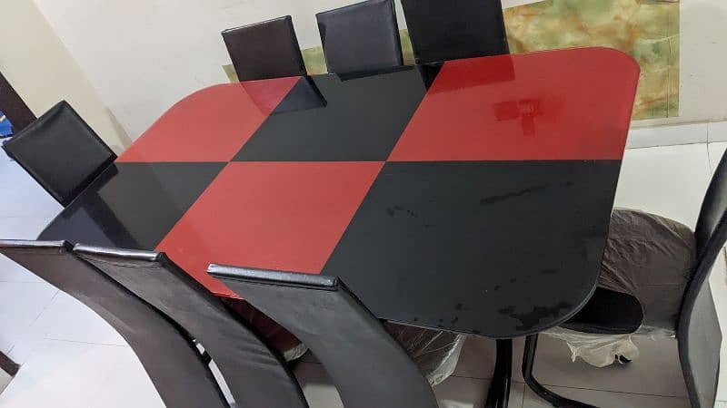 Dinning table and chairs 6x3.5 0