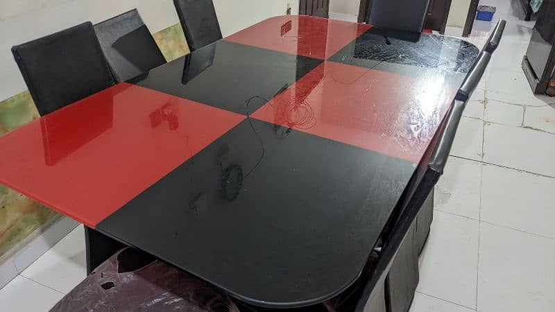 Dinning table and chairs 6x3.5 4