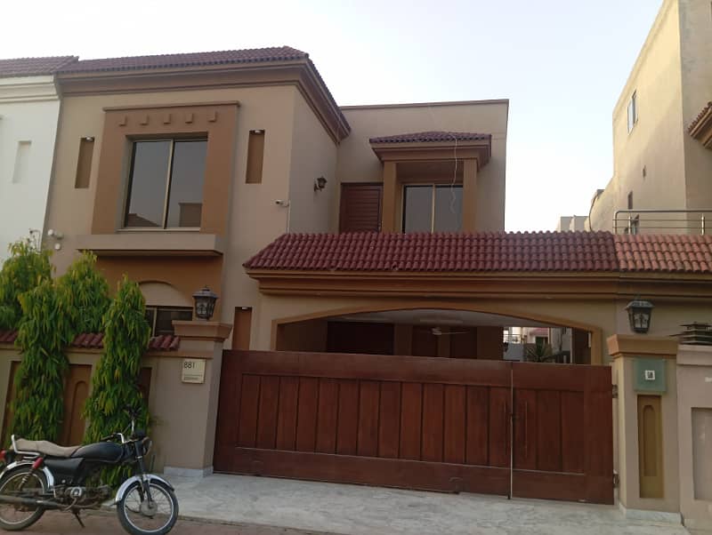 10 Marla House For Sale Jasmine Block Sector C Bahria Town Lahore 2
