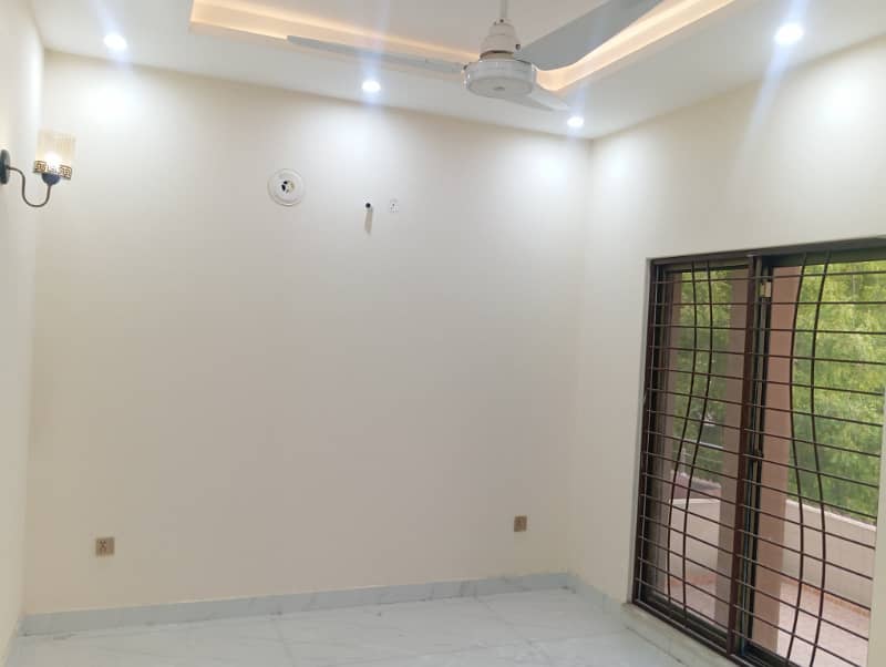 10 Marla House For Sale Jasmine Block Sector C Bahria Town Lahore 5