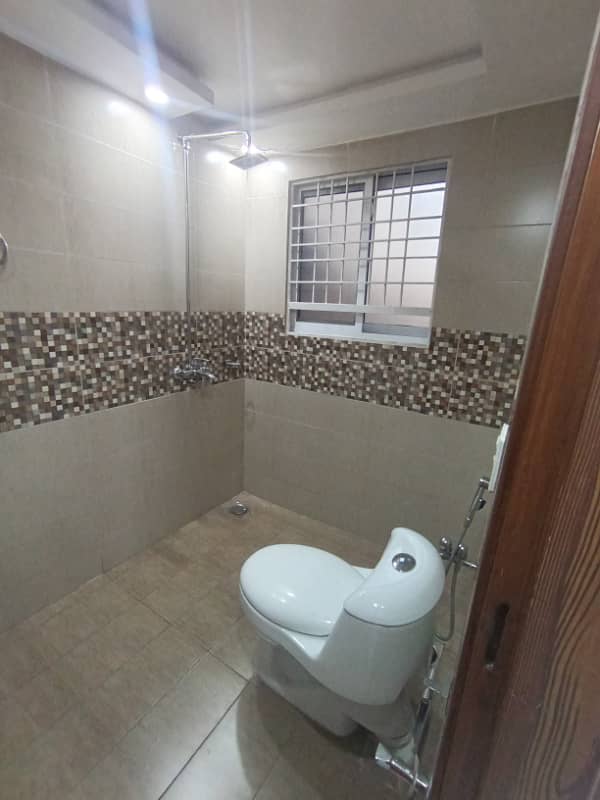 10 Marla House For Sale Jasmine Block Sector C Bahria Town Lahore 12