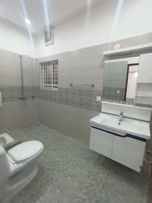 10 Marla House For Sale Jasmine Block Sector C Bahria Town Lahore 14