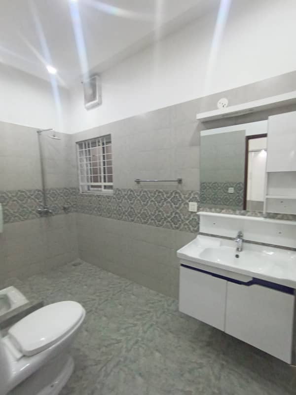 10 Marla House For Sale Jasmine Block Sector C Bahria Town Lahore 18