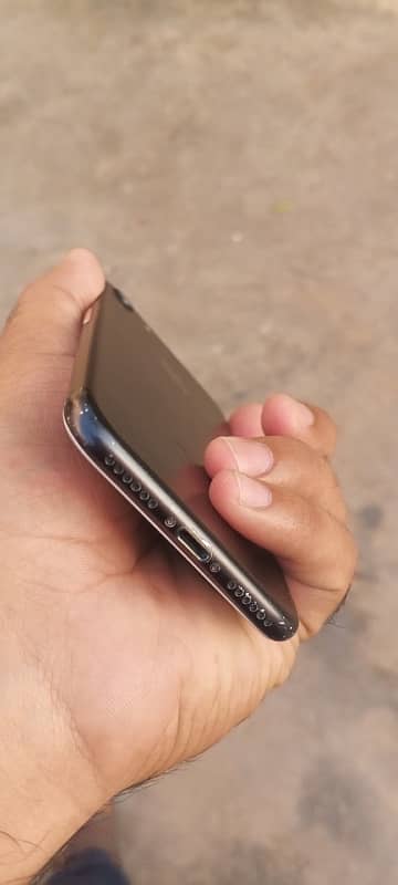 iPhone 7 sell & exchange see add 11