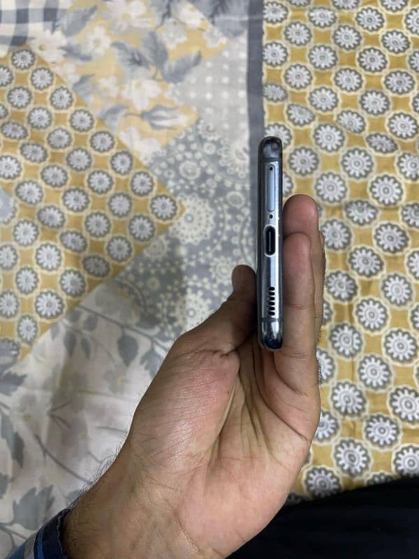 Samsung Galaxy S21 8/128 Non PTA 2